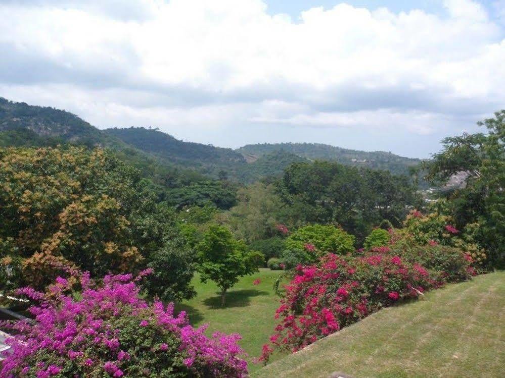 Volta Hotel Akosombo Exterior foto